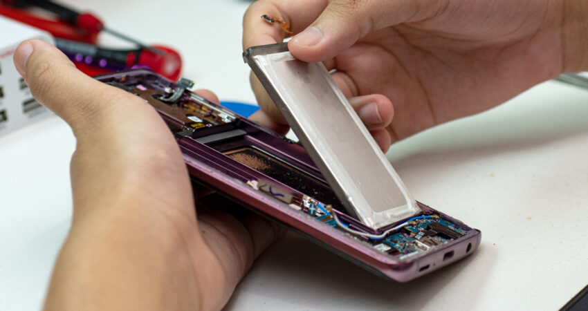 Repairing Your Samsung Smartphone May Become Much Cheaper Soon